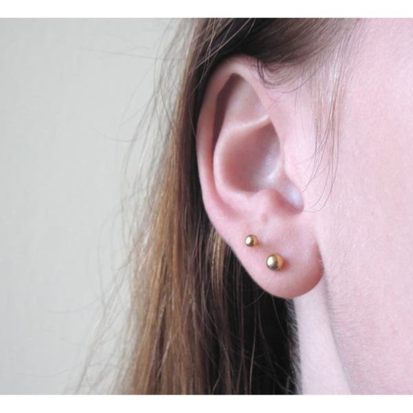 14k White Gold Ball Stud Earrings
